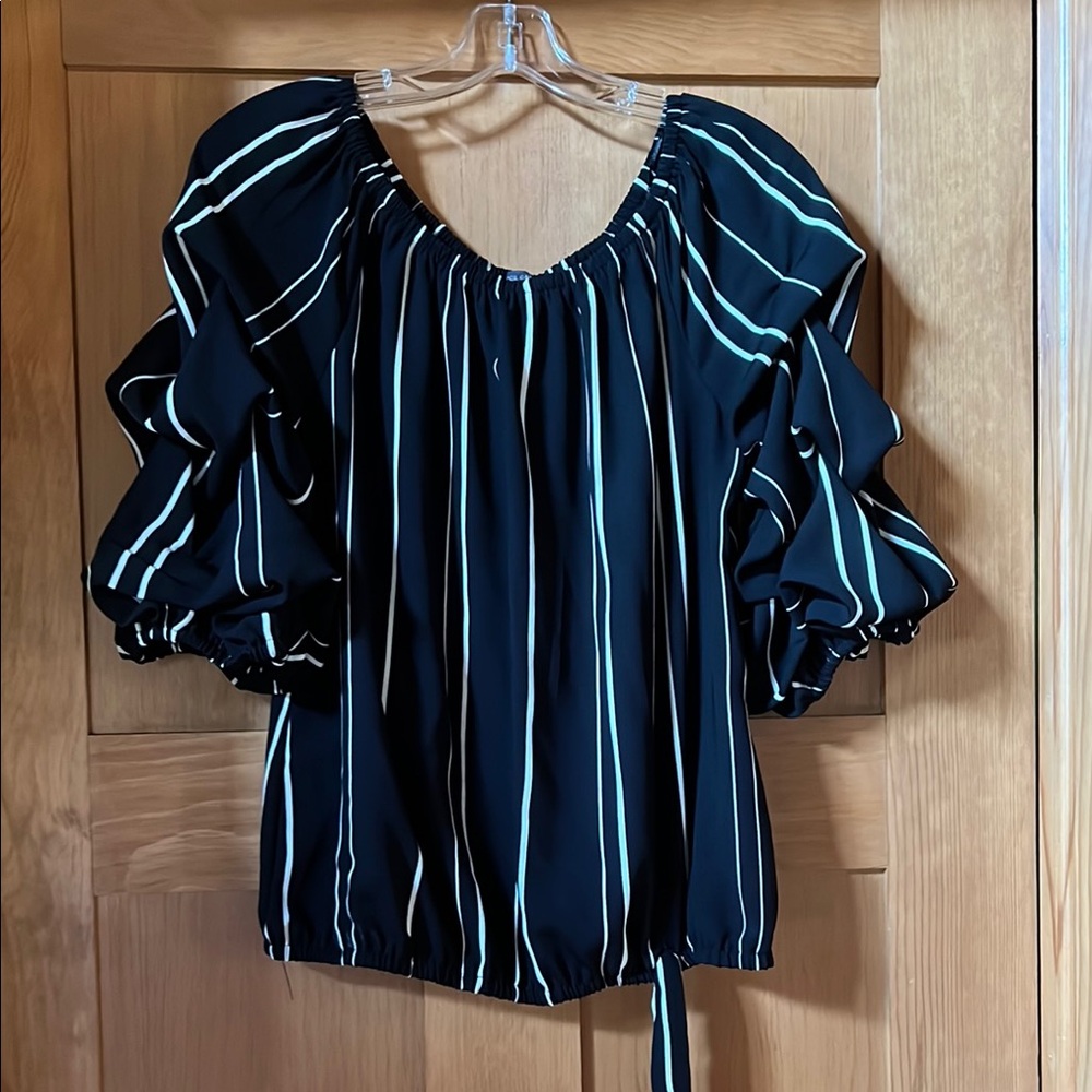 Vince Camuto Black and White Puff Sleeve Ruffled Blouse